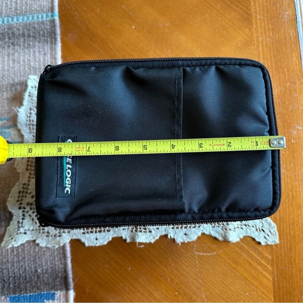 Vintage Case Logic Nylon Zippered Carrying Case CD Holder